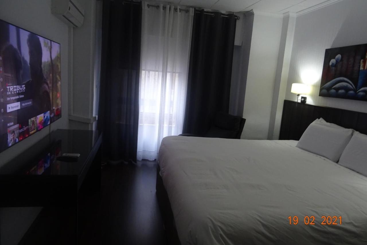 Hotel Carlos III Aguilas Exterior photo